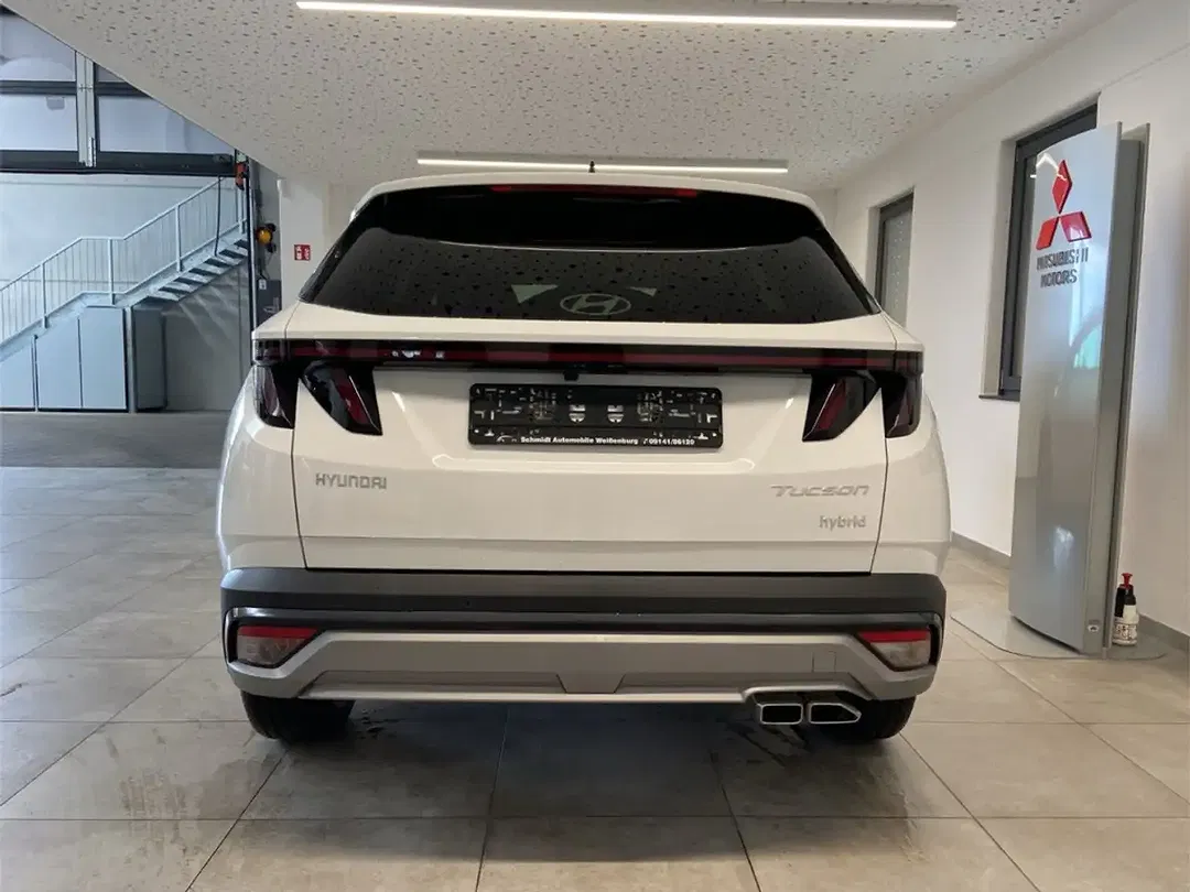 Hyundai TUCSON - Thumbnail 3