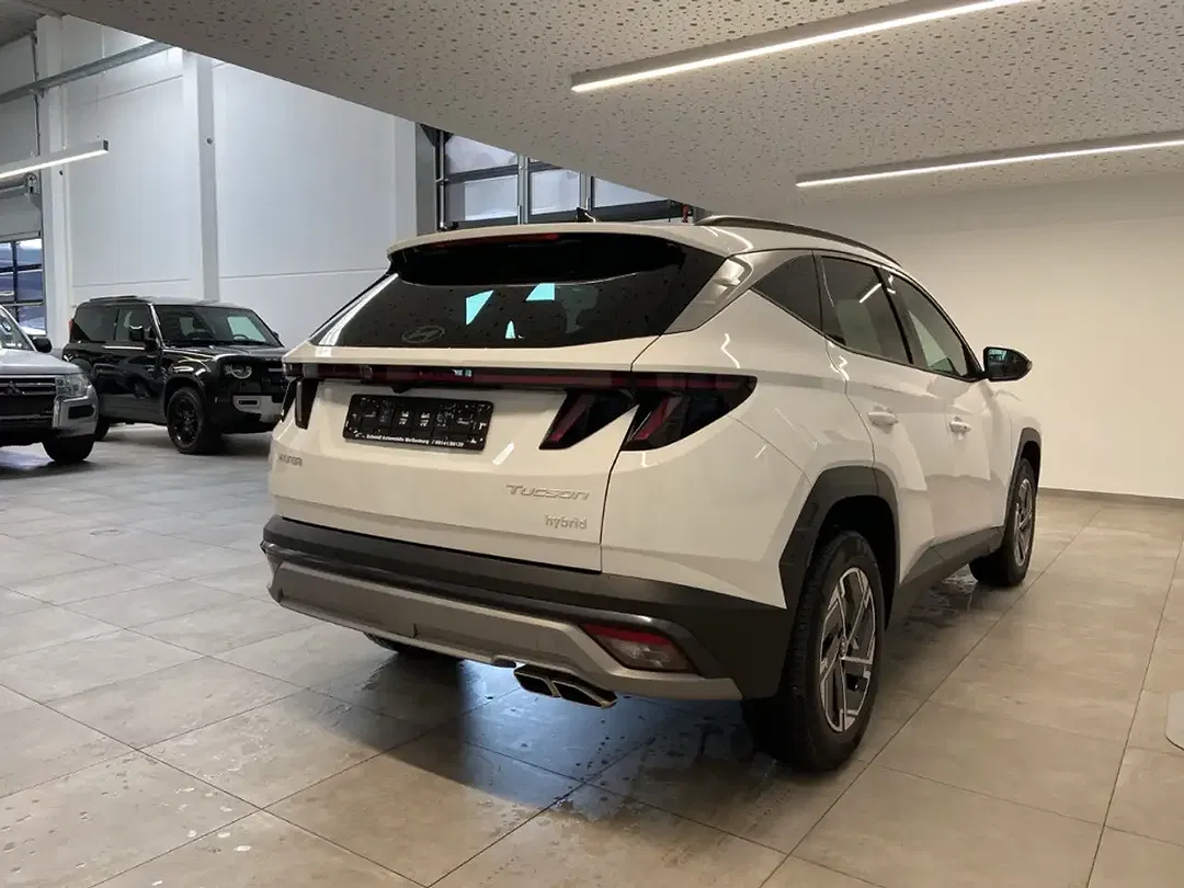 Hyundai TUCSON - Thumbnail 4