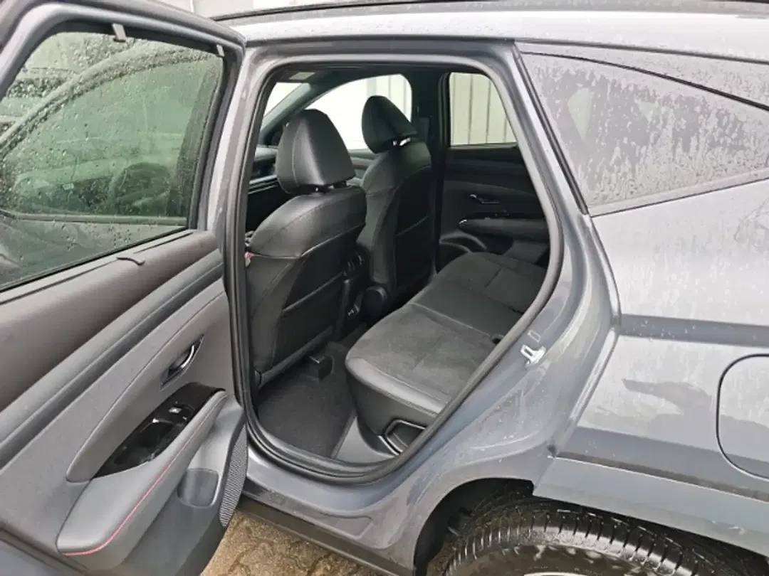Hyundai TUCSON - Thumbnail 8
