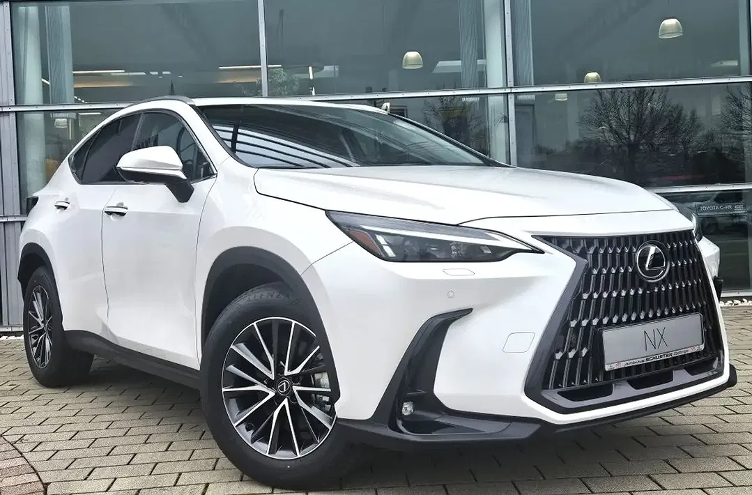 Lexus NX 350h - Thumbnail 2