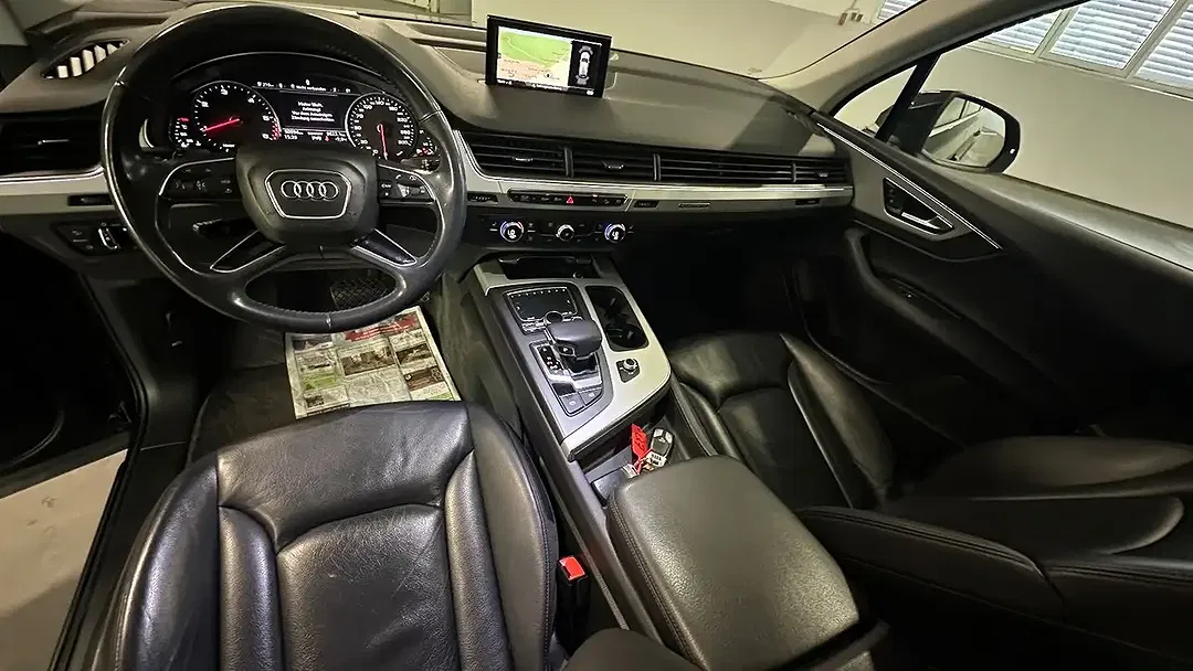 Audi Q7 - Thumbnail 10