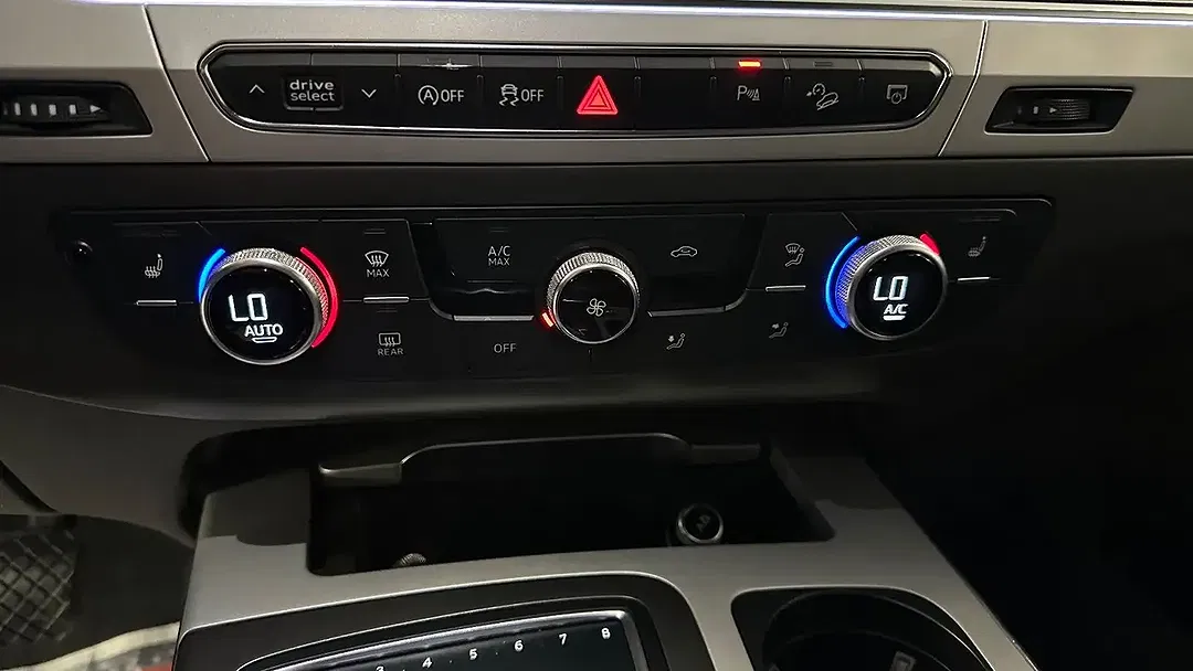 Audi Q7 - Thumbnail 15