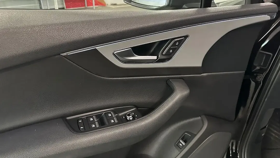 Audi Q7 - Thumbnail 7
