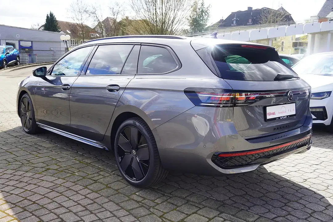Volkswagen Passat Variant - Thumbnail 6