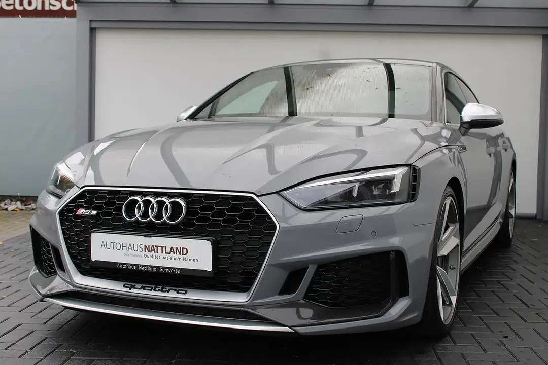 Audi RS5 - Thumbnail 2