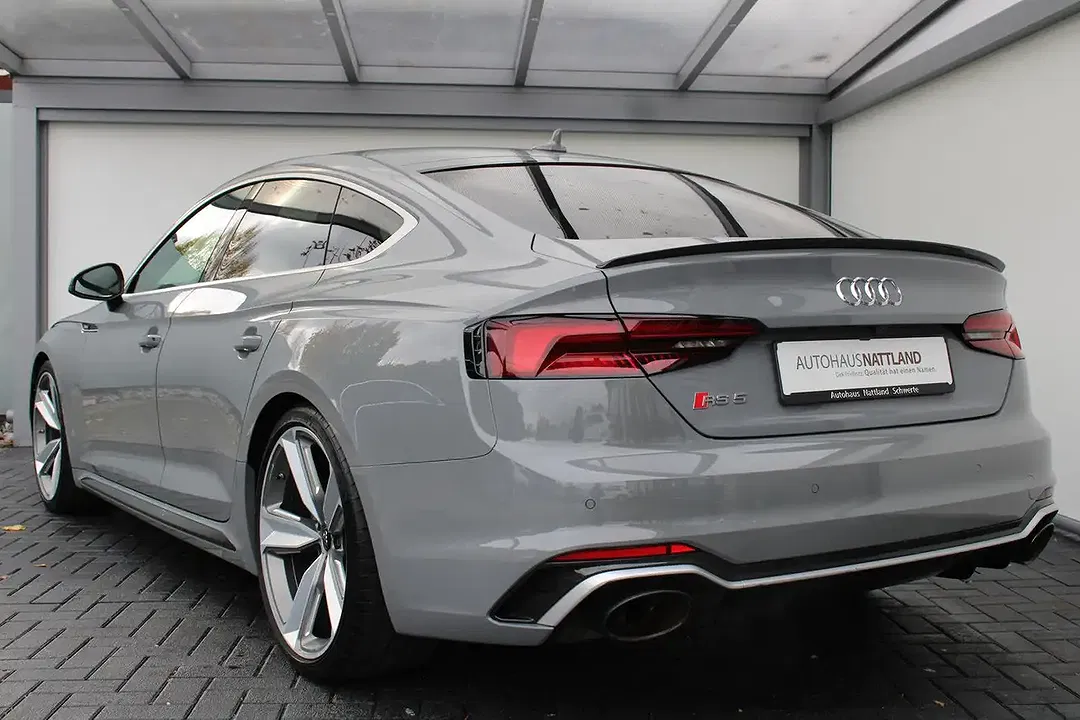 Audi RS5 - Thumbnail 5