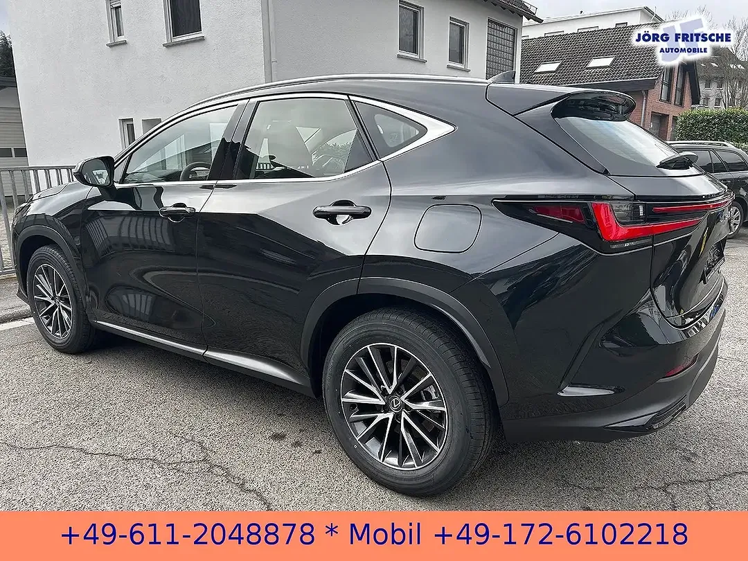 Lexus NX 350h - Thumbnail 4