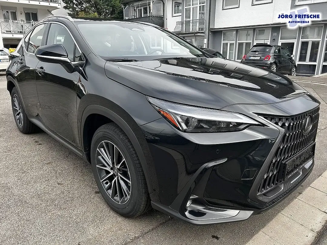 Lexus NX 350h - Thumbnail 5