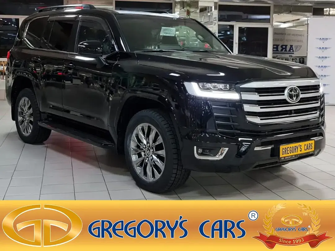 Toyota Land Cruiser - Thumbnail 1