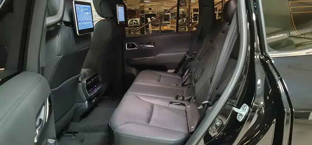 Toyota Land Cruiser - Thumbnail 12