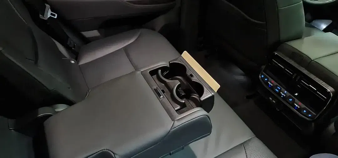 Toyota Land Cruiser - Thumbnail 14