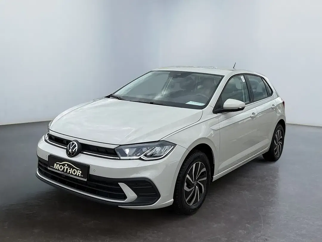Volkswagen Polo - Thumbnail 1