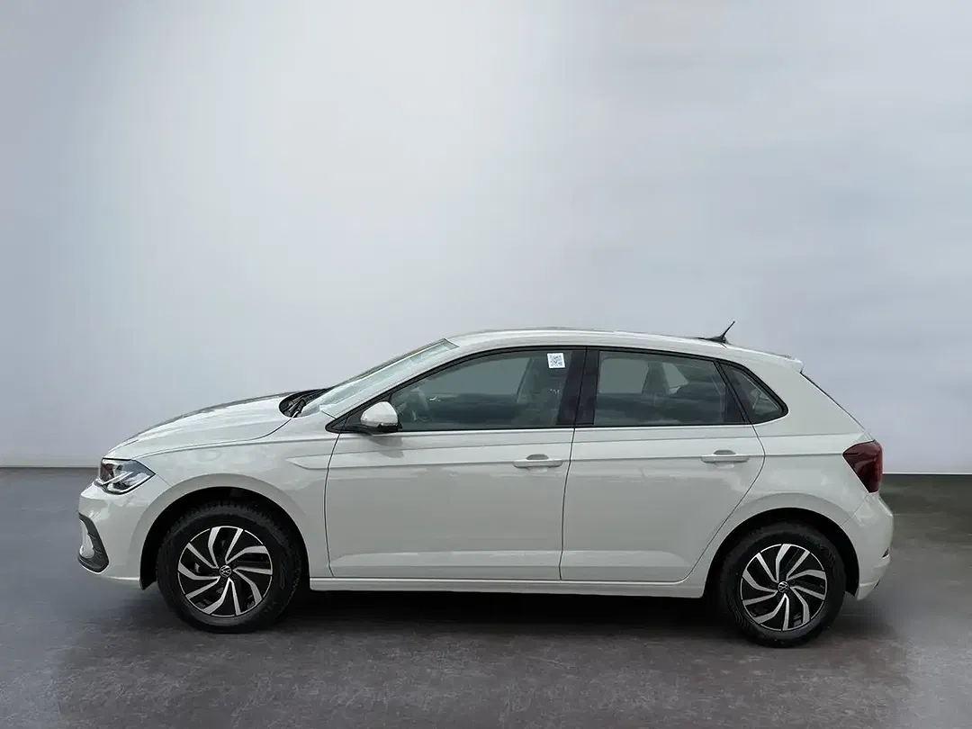 Volkswagen Polo - Thumbnail 2