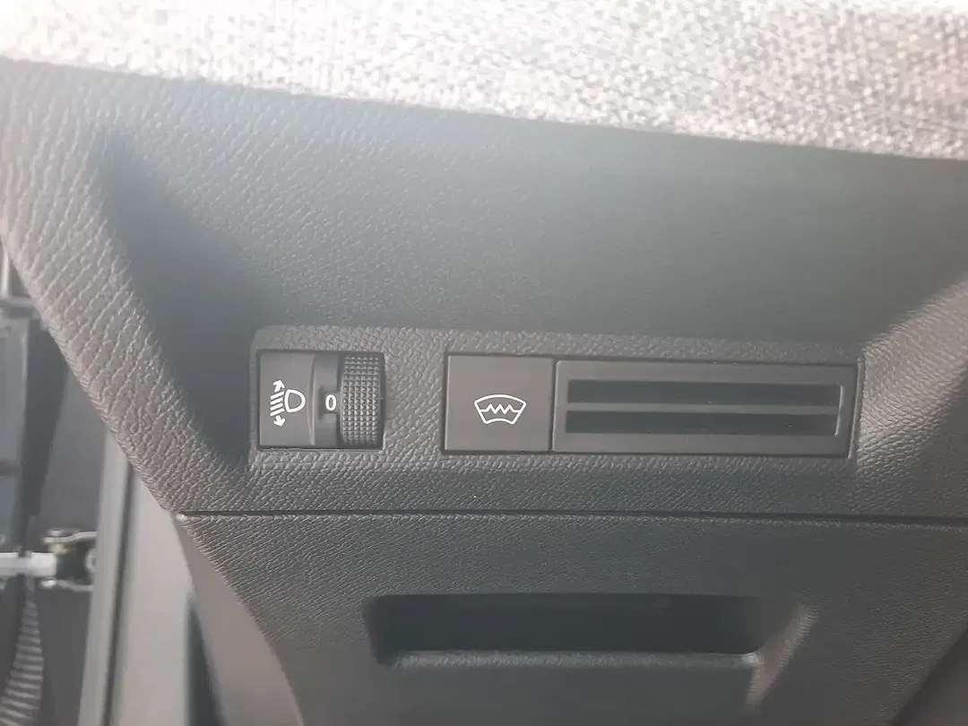 Peugeot 5008 - Thumbnail 12