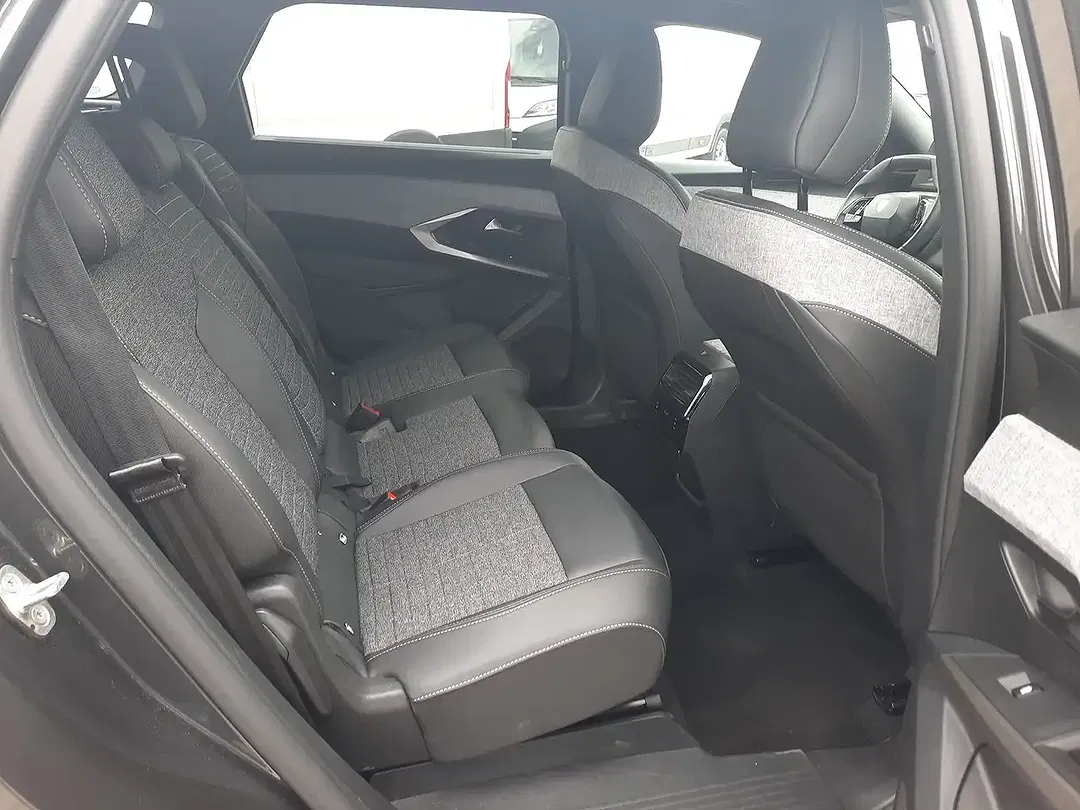 Peugeot 5008 - Thumbnail 25