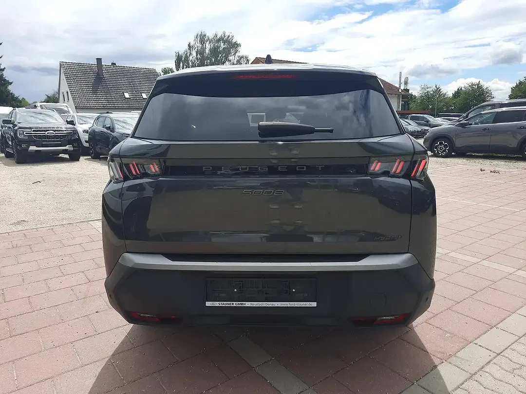 Peugeot 5008 - Thumbnail 6