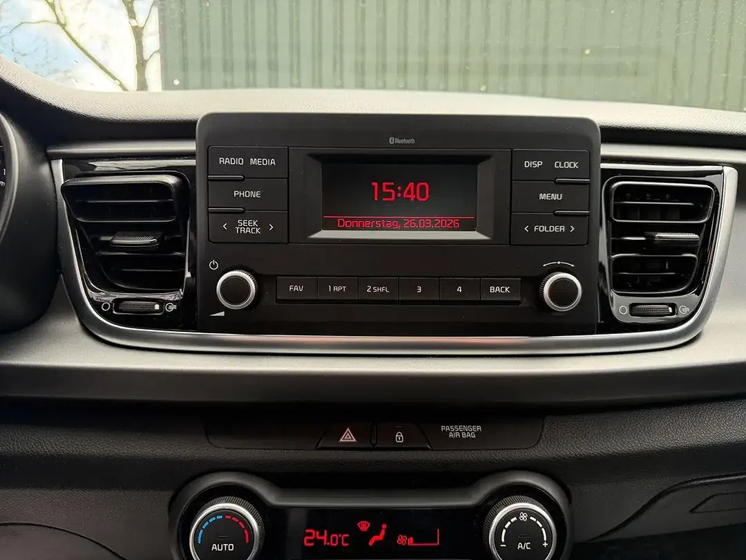 Kia Rio - Thumbnail 10