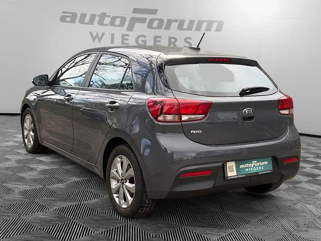 Kia Rio - Thumbnail 5
