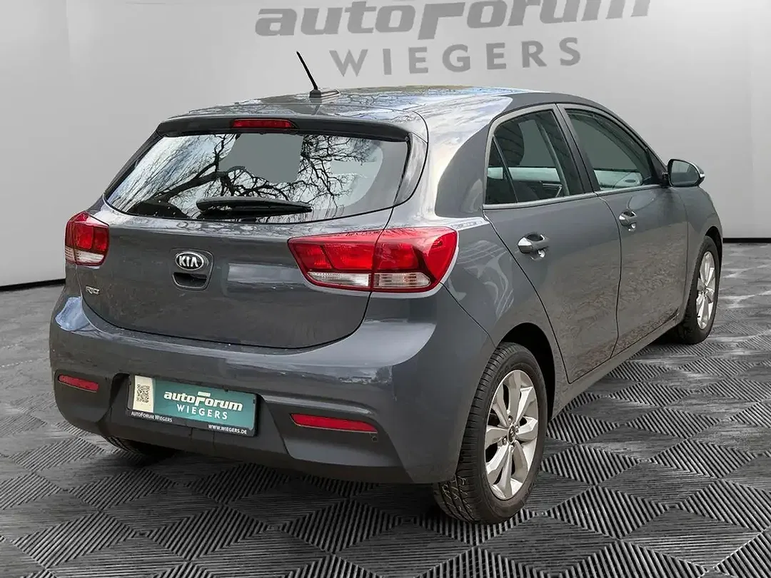 Kia Rio - Thumbnail 6