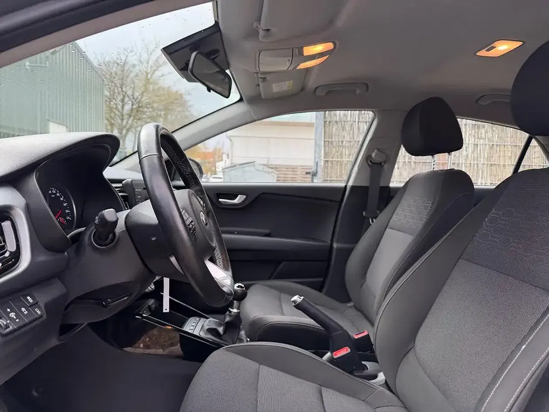 Kia Rio - Thumbnail 7