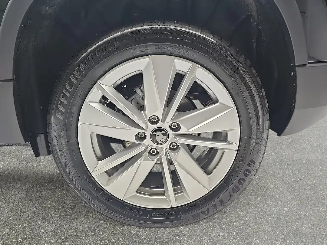 Skoda Karoq - Thumbnail 6