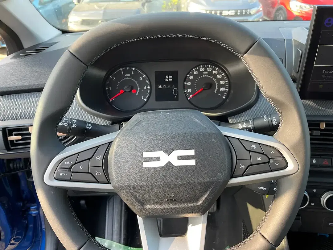 Dacia Sandero - Thumbnail 12