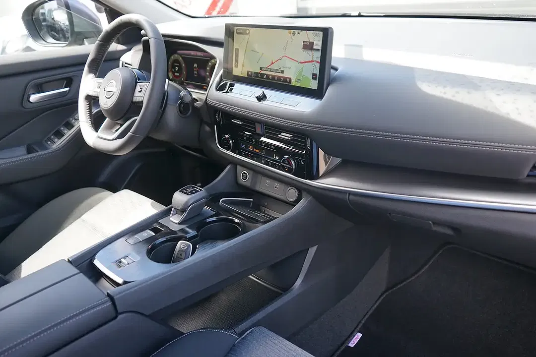 Nissan X-Trail - Thumbnail 4
