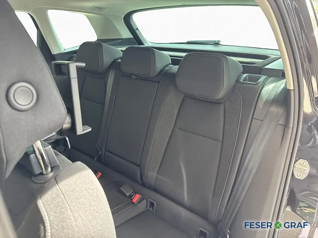 Skoda Karoq - Thumbnail 11