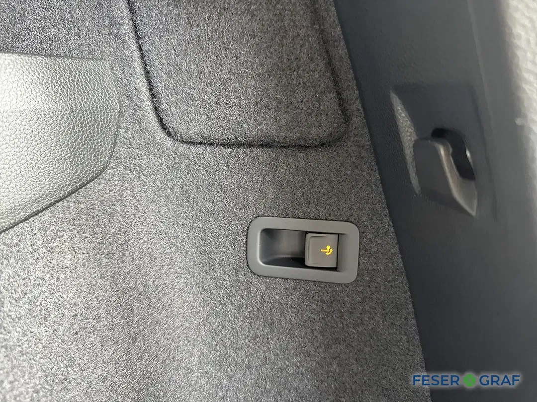 Skoda Karoq - Thumbnail 15