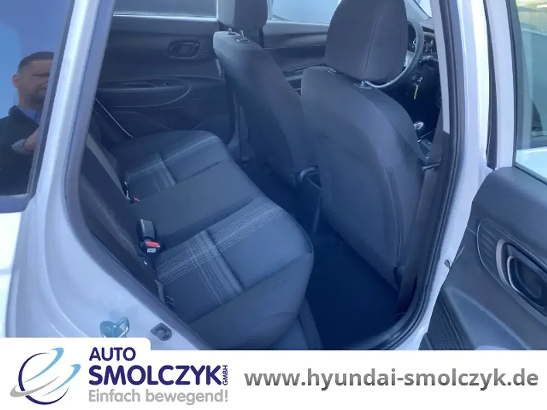 Hyundai i20 - Thumbnail 10