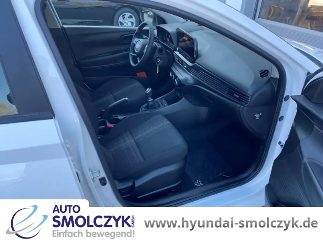 Hyundai i20 - Thumbnail 11