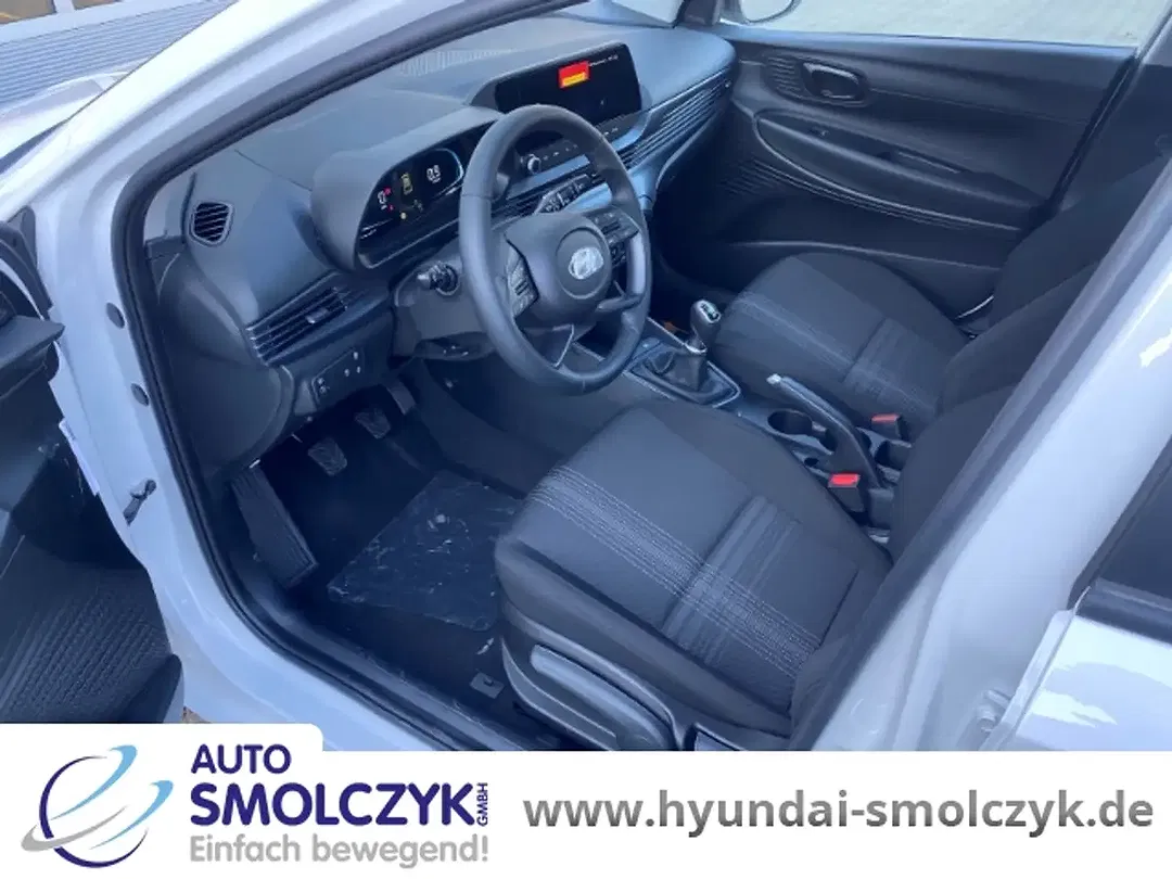 Hyundai i20 - Thumbnail 8
