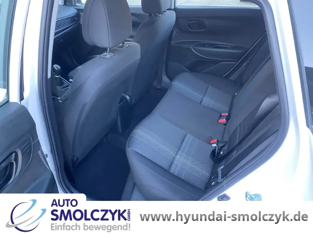 Hyundai i20 - Thumbnail 9