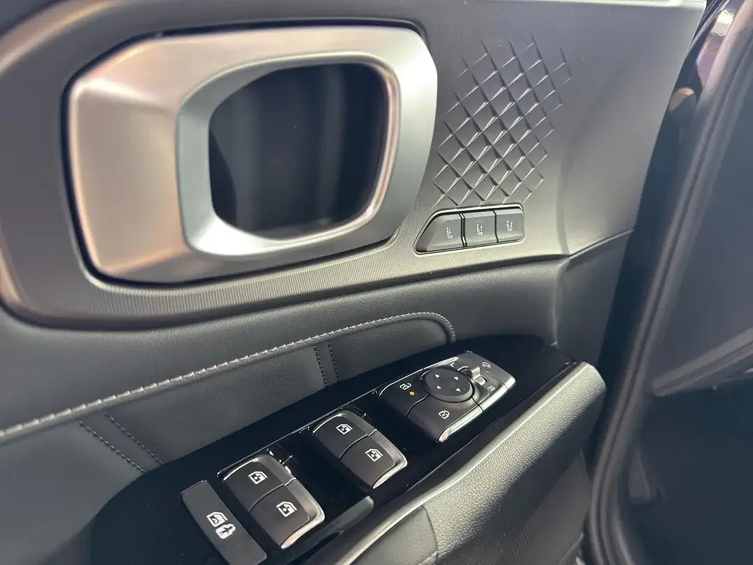 Kia Sorento - Thumbnail 10