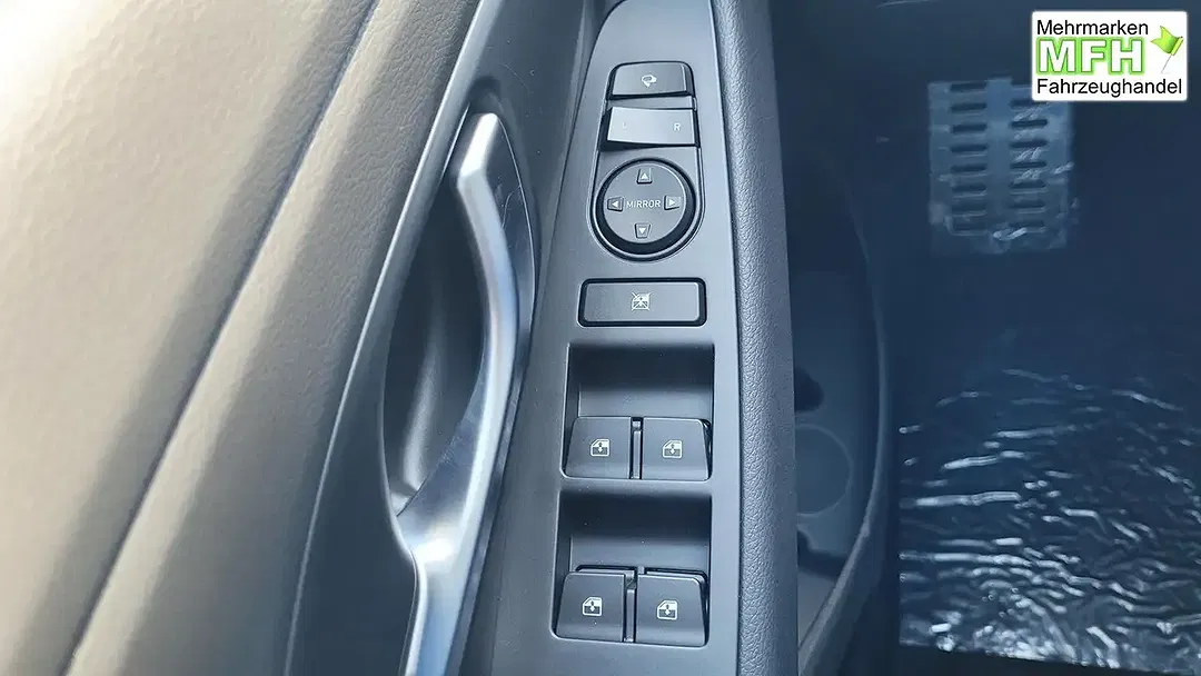 Hyundai i30 - Thumbnail 11