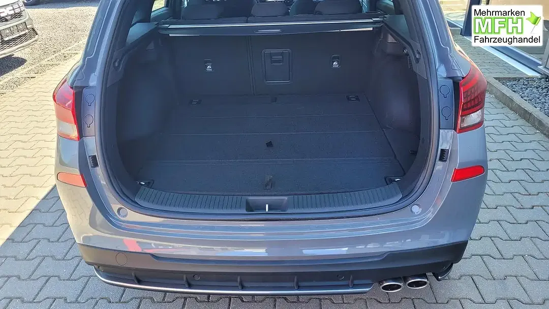 Hyundai i30 - Thumbnail 14