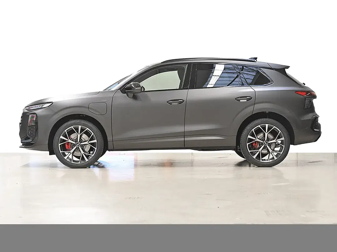 Audi Q3 - Thumbnail 3