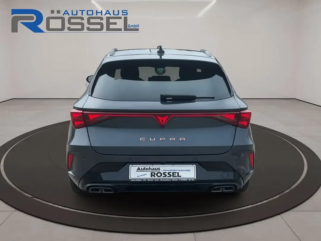 CUPRA Leon - Thumbnail 6