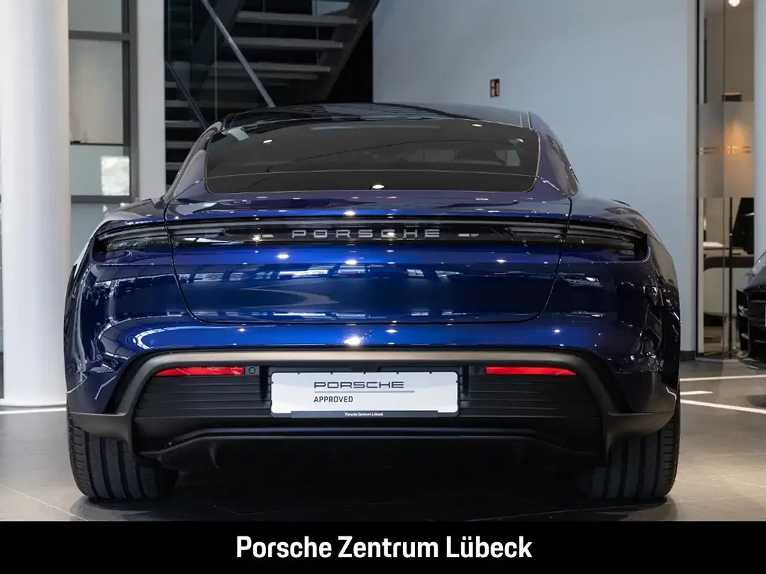 Porsche Taycan - Thumbnail 9