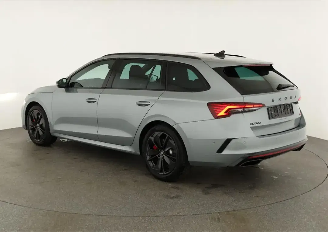 Skoda Octavia - Thumbnail 3