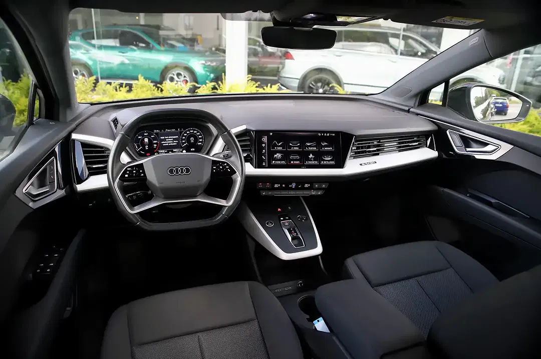 Audi Q4 e-tron - Thumbnail 12