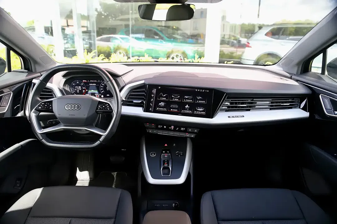 Audi Q4 e-tron - Thumbnail 15