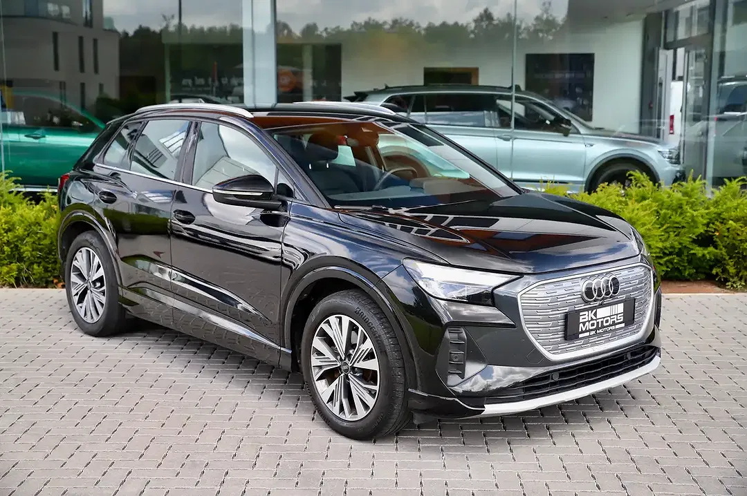 Audi Q4 e-tron - Thumbnail 2