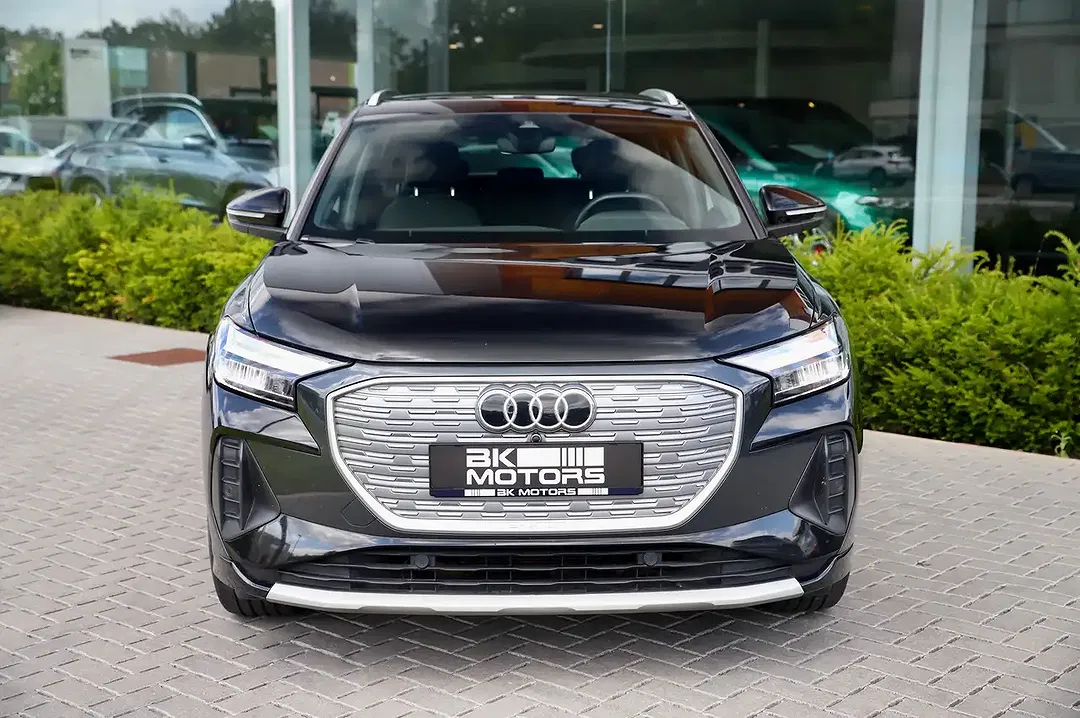 Audi Q4 e-tron - Thumbnail 4