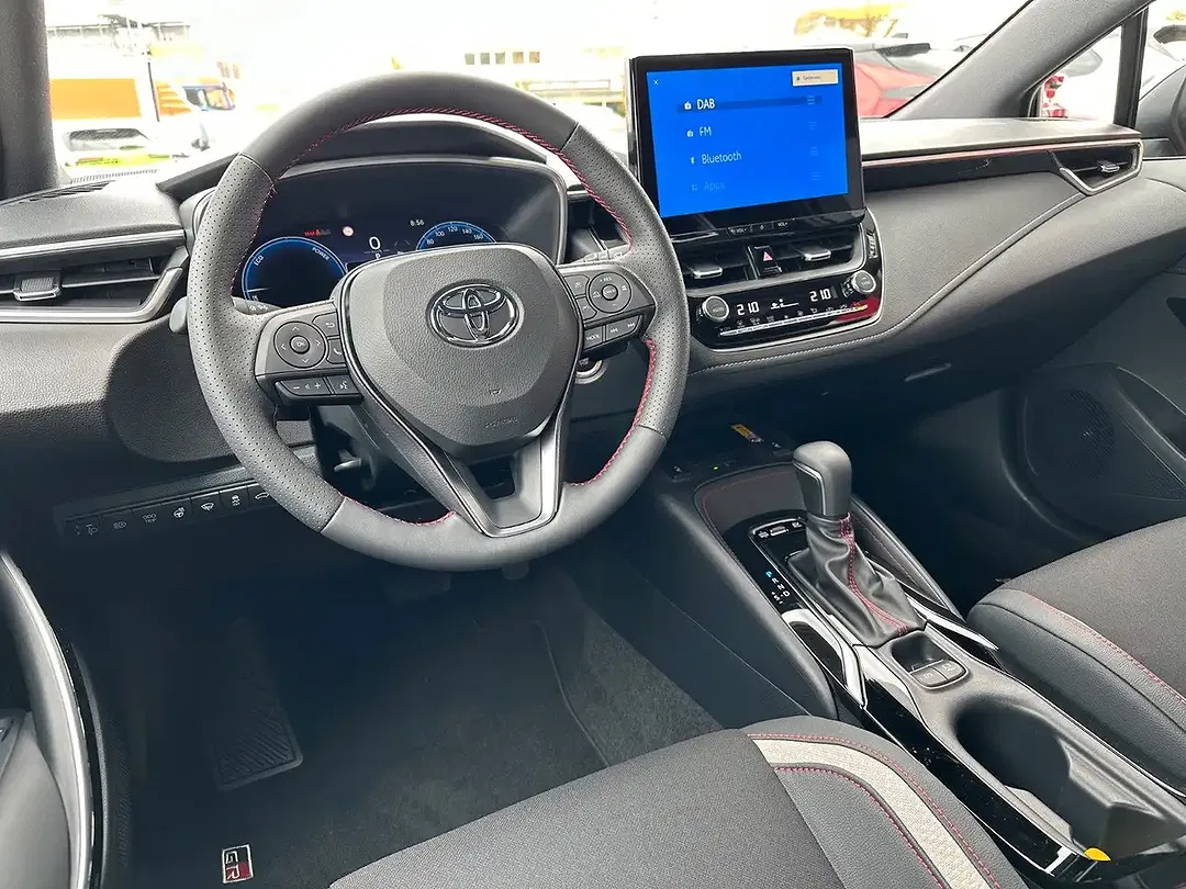 Toyota Corolla - Thumbnail 11