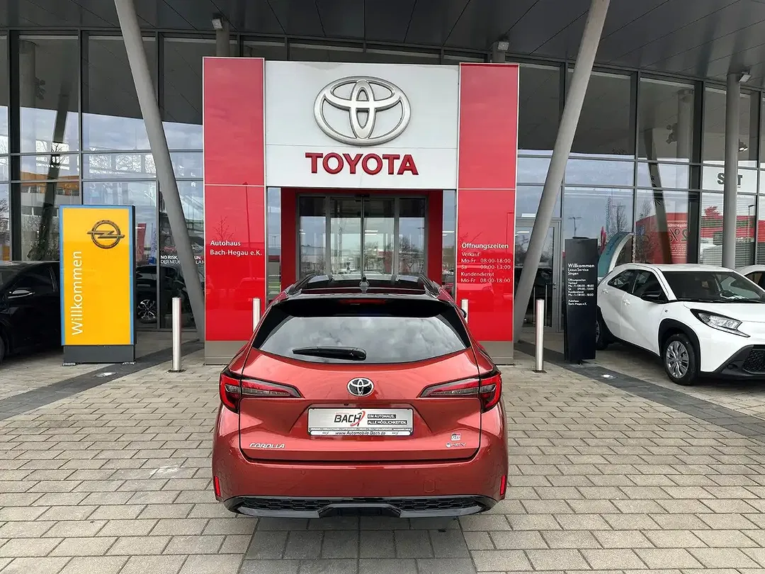 Toyota Corolla - Thumbnail 7