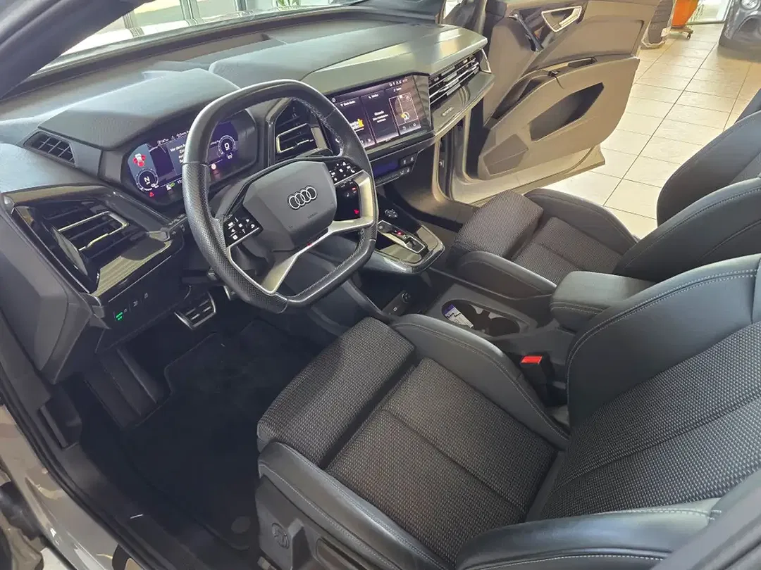 Audi Q4 e-tron - Thumbnail 15