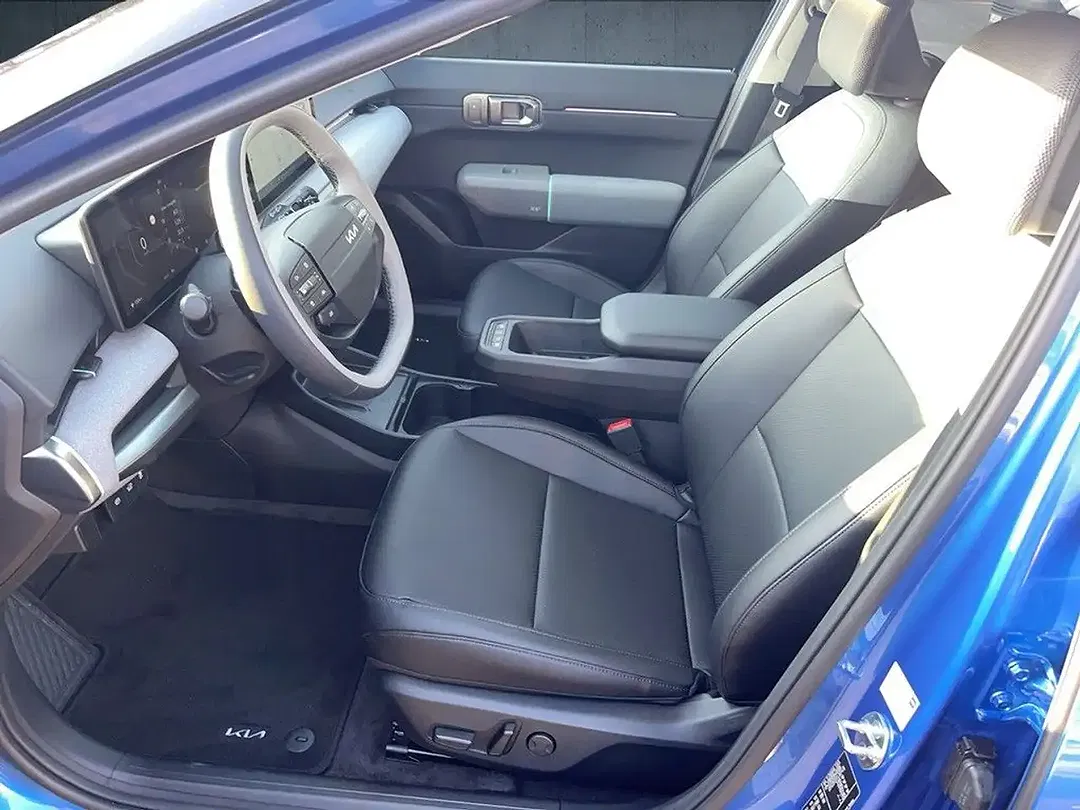 Kia EV4 - Thumbnail 10