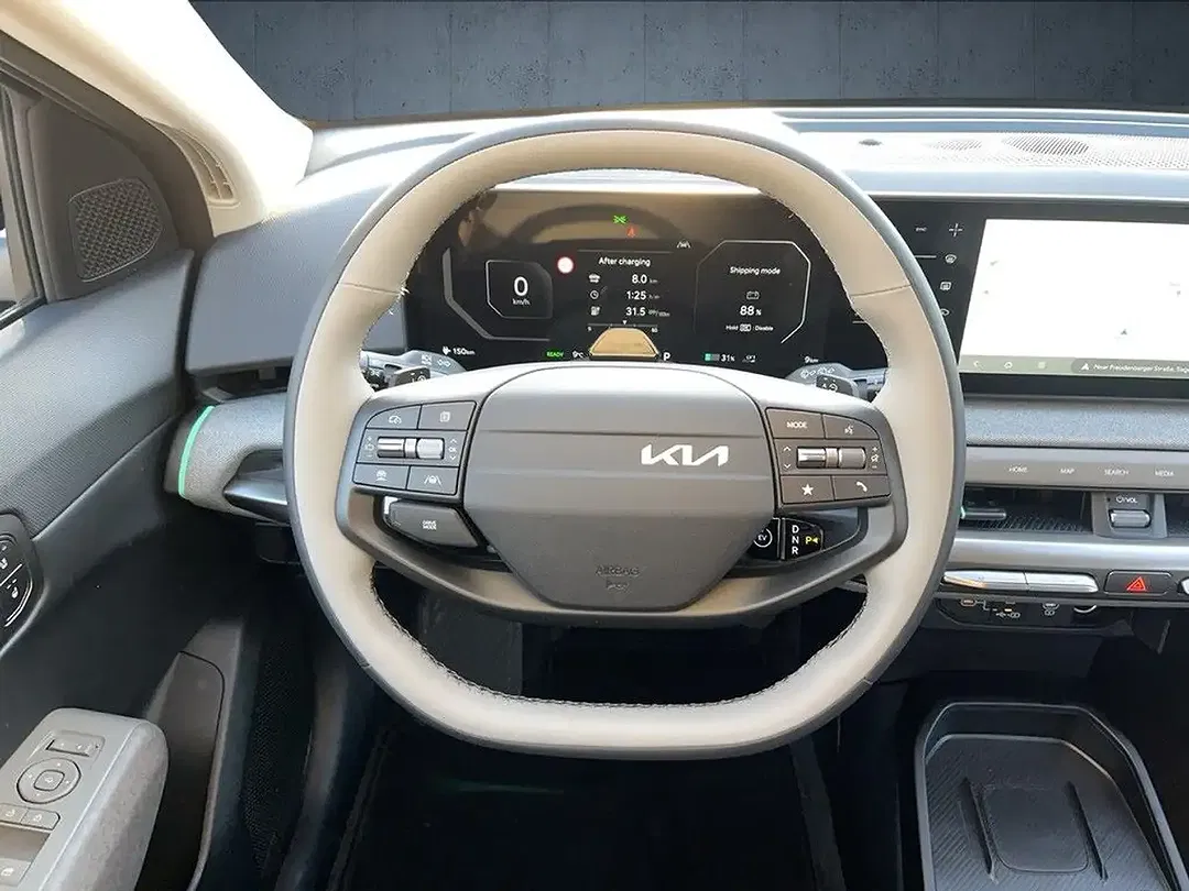 Kia EV4 - Thumbnail 11