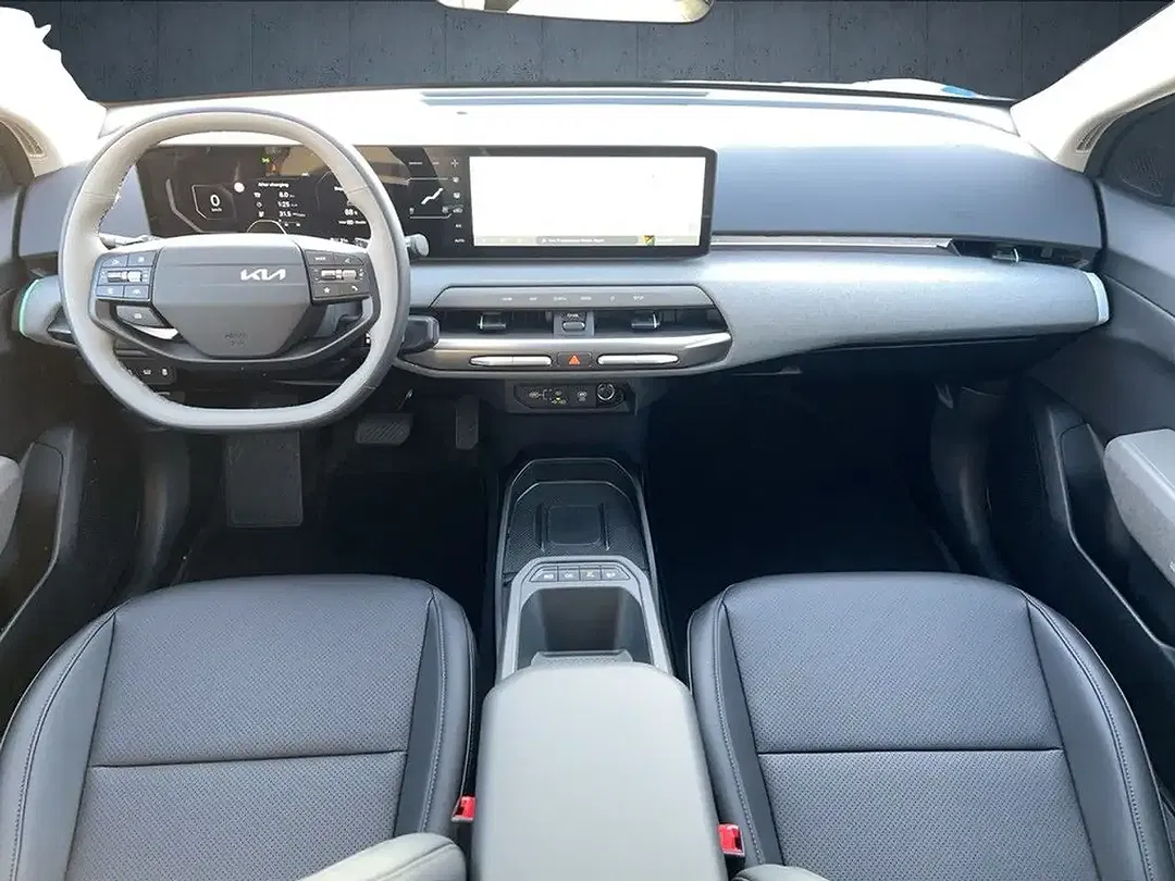 Kia EV4 - Thumbnail 12